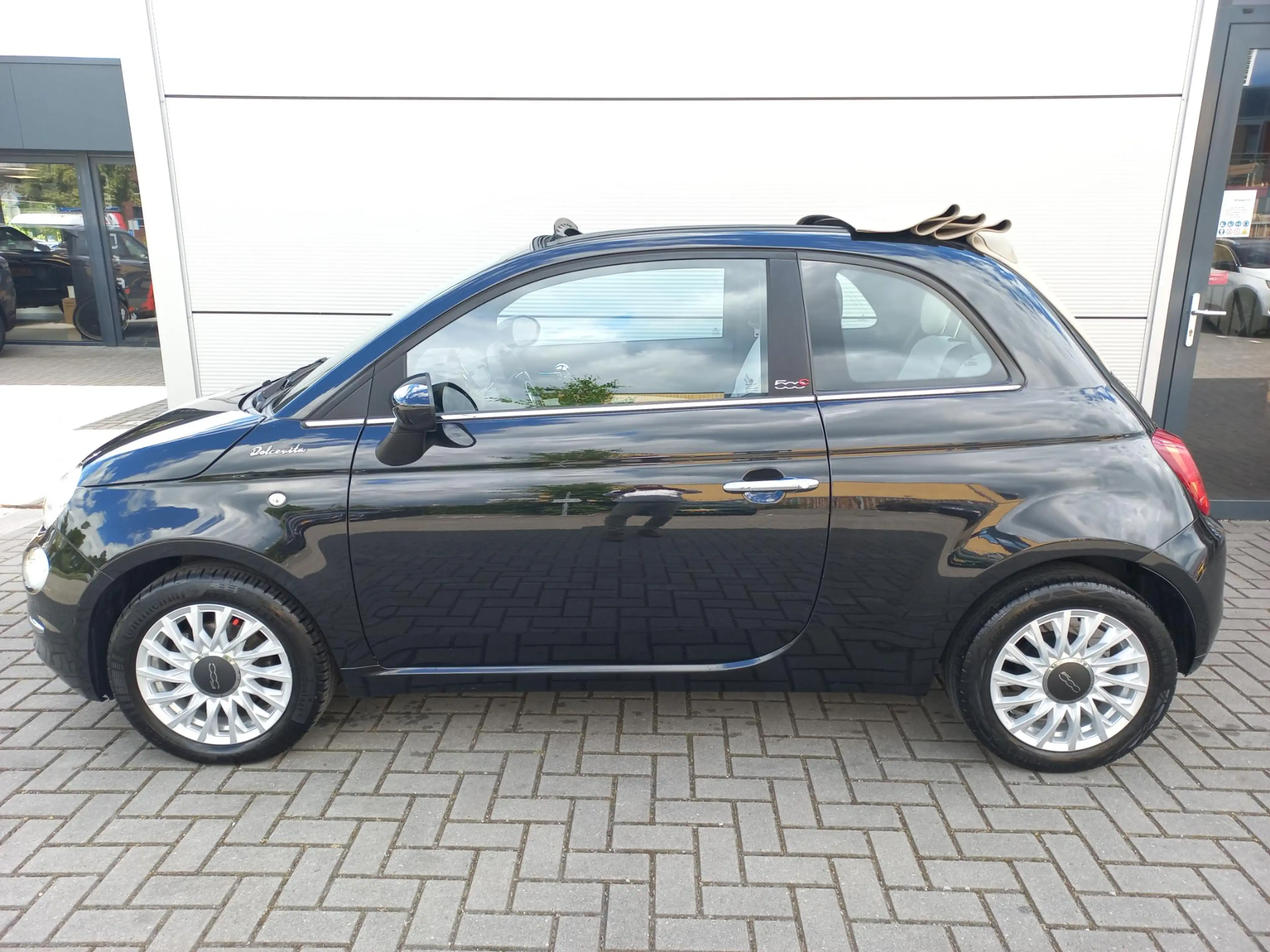 Fiat 500C Cabrio 1.0 Hybrid Dolcevita | Beige dak en bekledi — photo 4