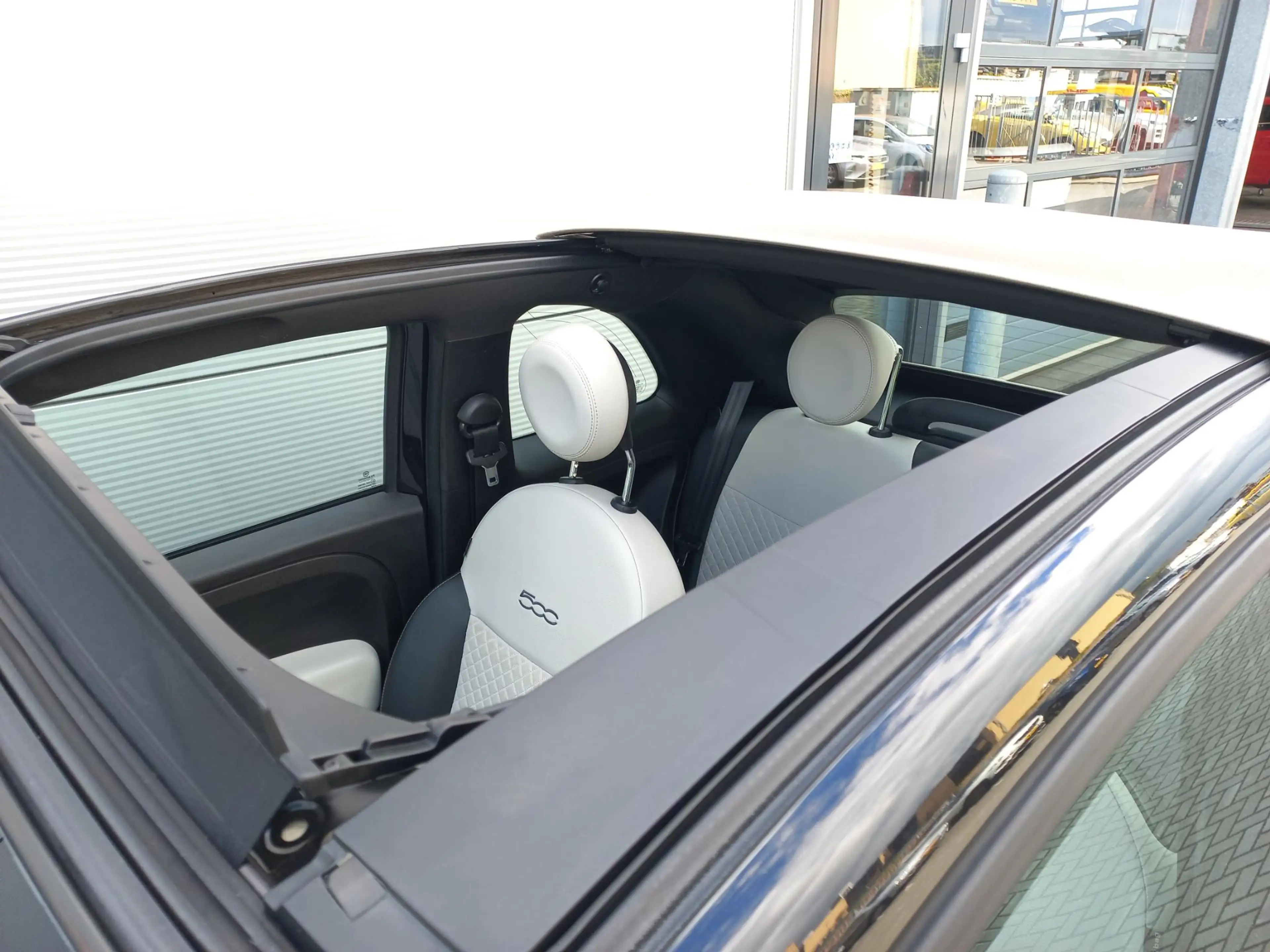 Fiat 500C Cabrio 1.0 Hybrid Dolcevita | Beige dak en bekledi — photo 12