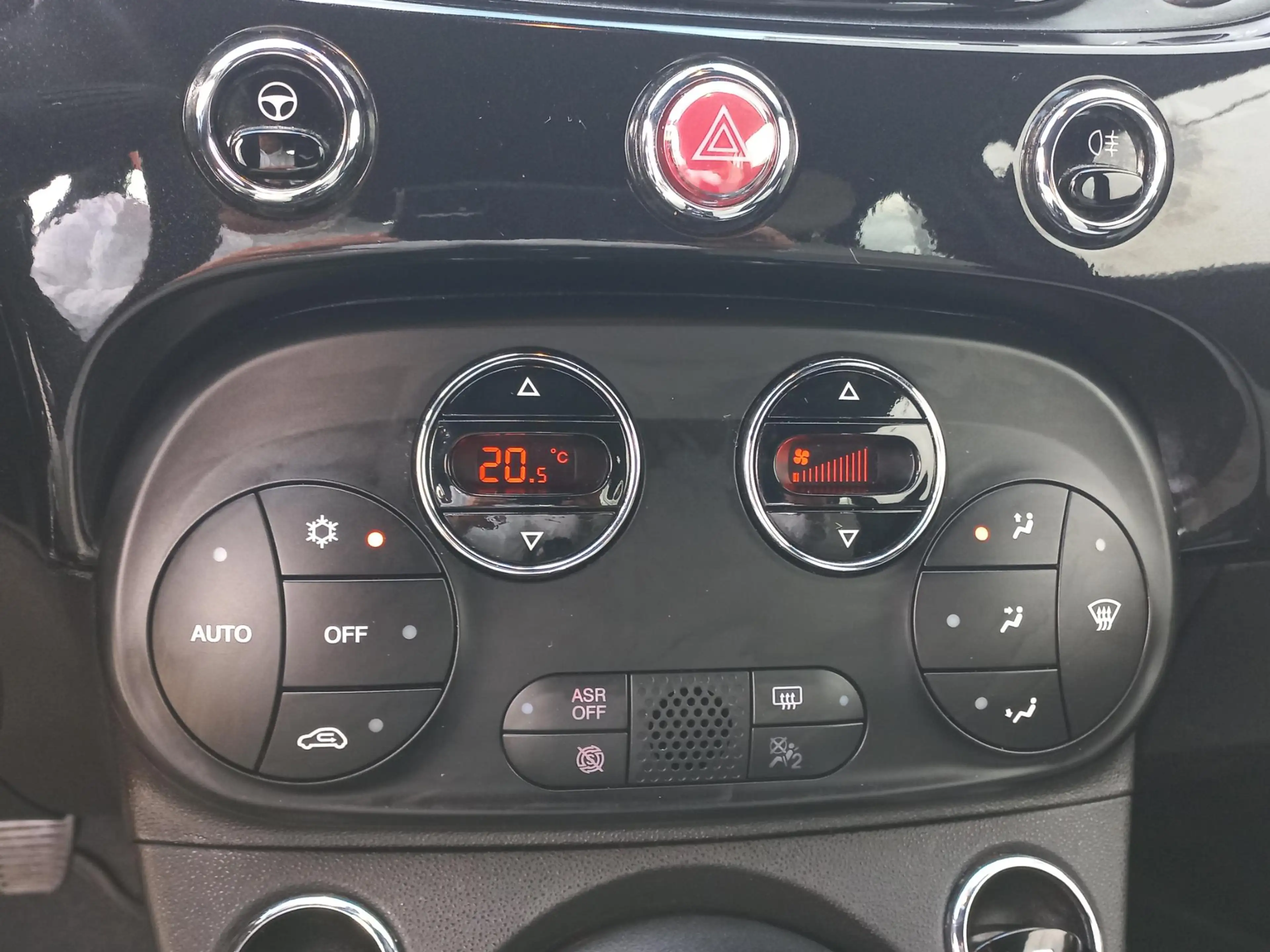 Fiat 500C Cabrio 1.0 Hybrid Dolcevita | Beige dak en bekledi — photo 7