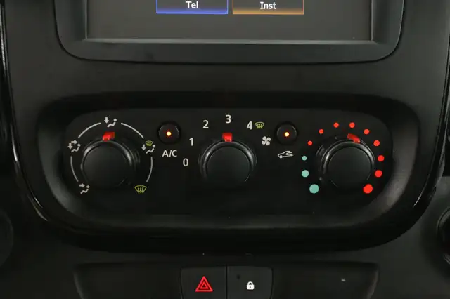 Opel Vivaro view 14