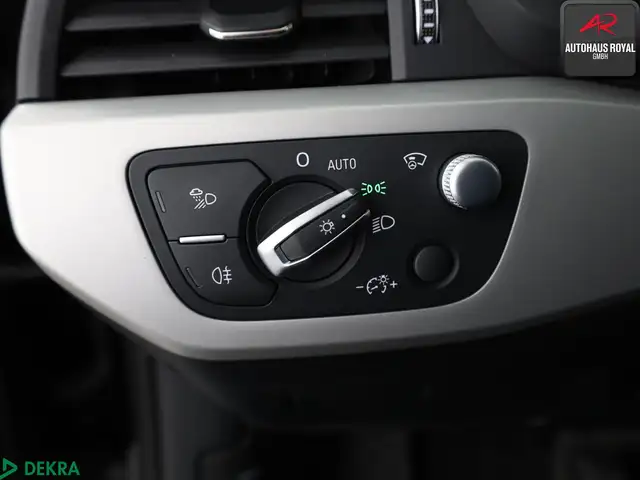 Audi A4 view 13