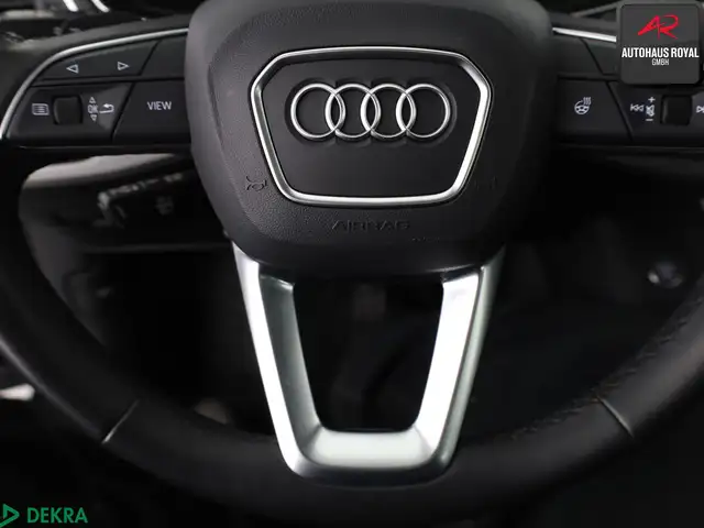 Audi A4 view 10