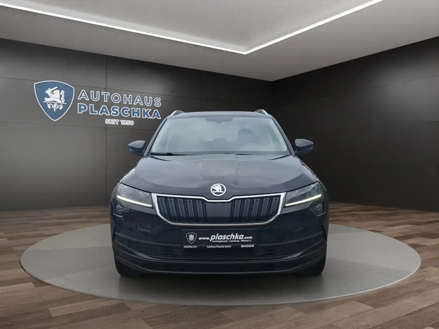 Skoda Karoq 2.0 TDI DSG Clever 4x4 LED+NAVI+PANORAMA Klima Schwarz - 2