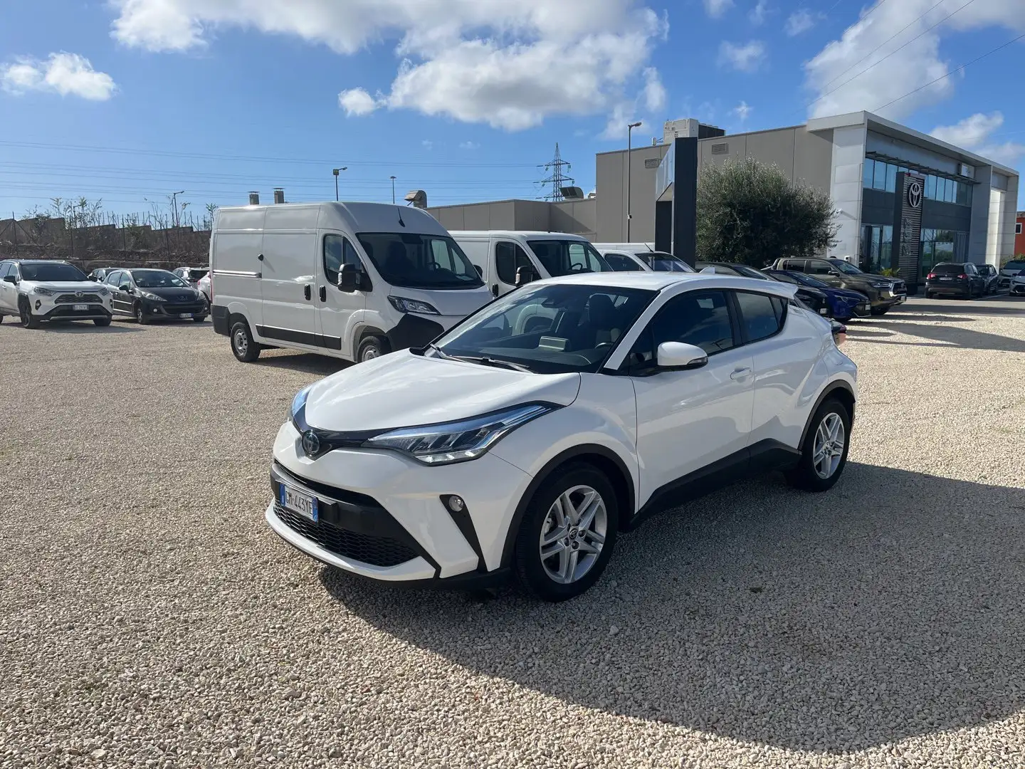 Toyota C-HR C-HR 1.8 Hybrid E-CVT Active Wit - 1