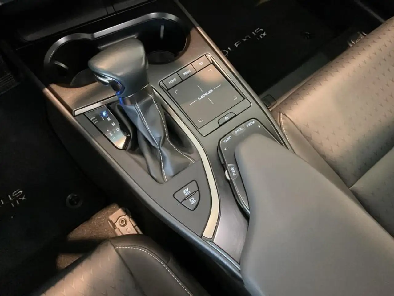 Lexus UX BLACK LINE, миниатюра 19