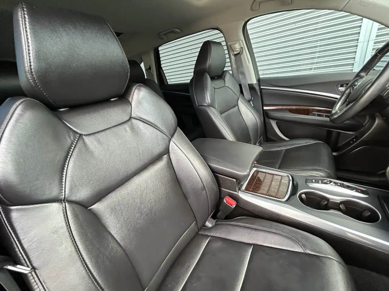 Acura MDX снимка Acura MDX