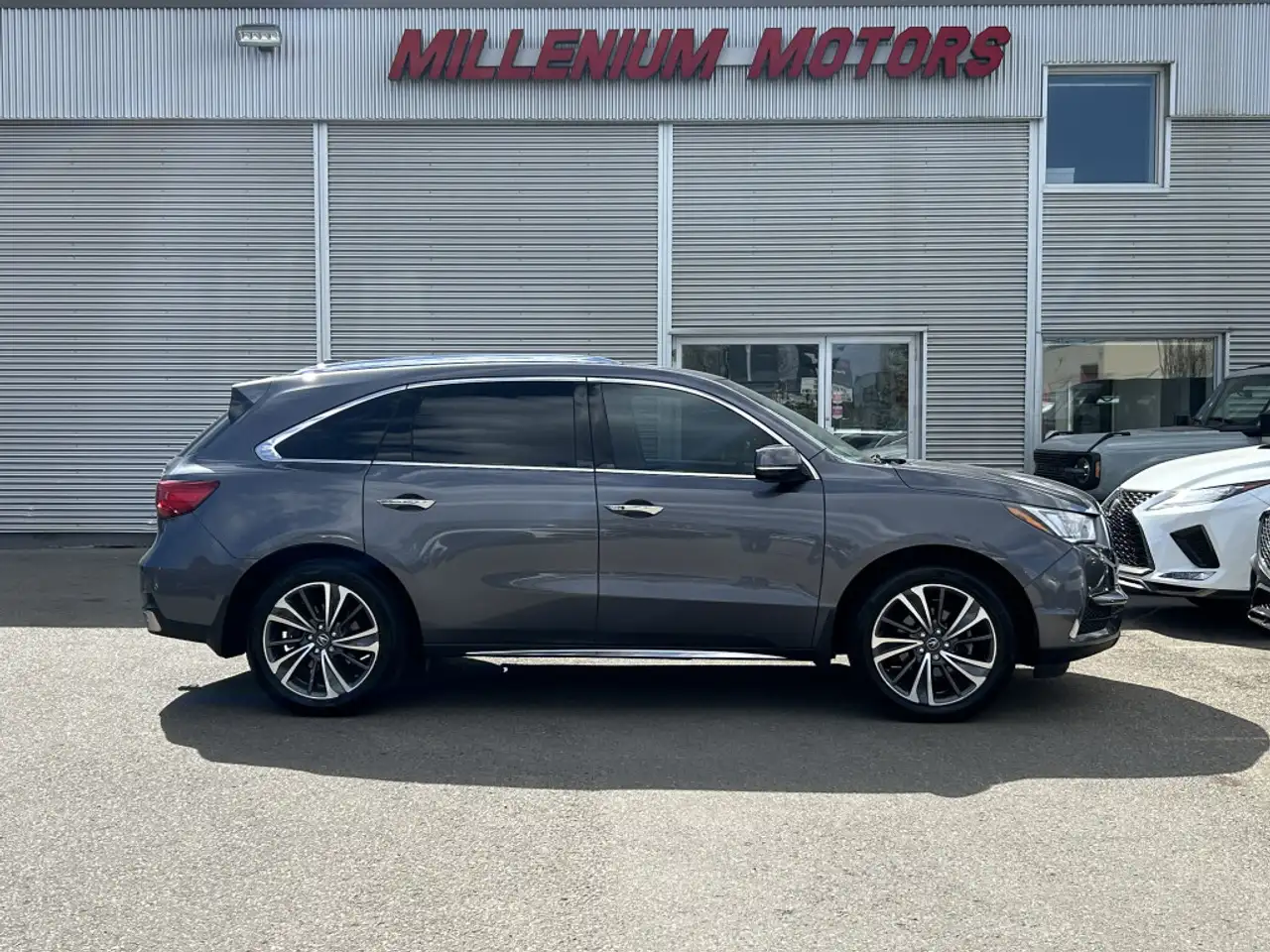 Acura MDX снимка Acura MDX