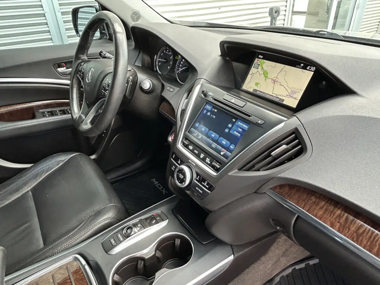 Acura MDX снимка Acura MDX