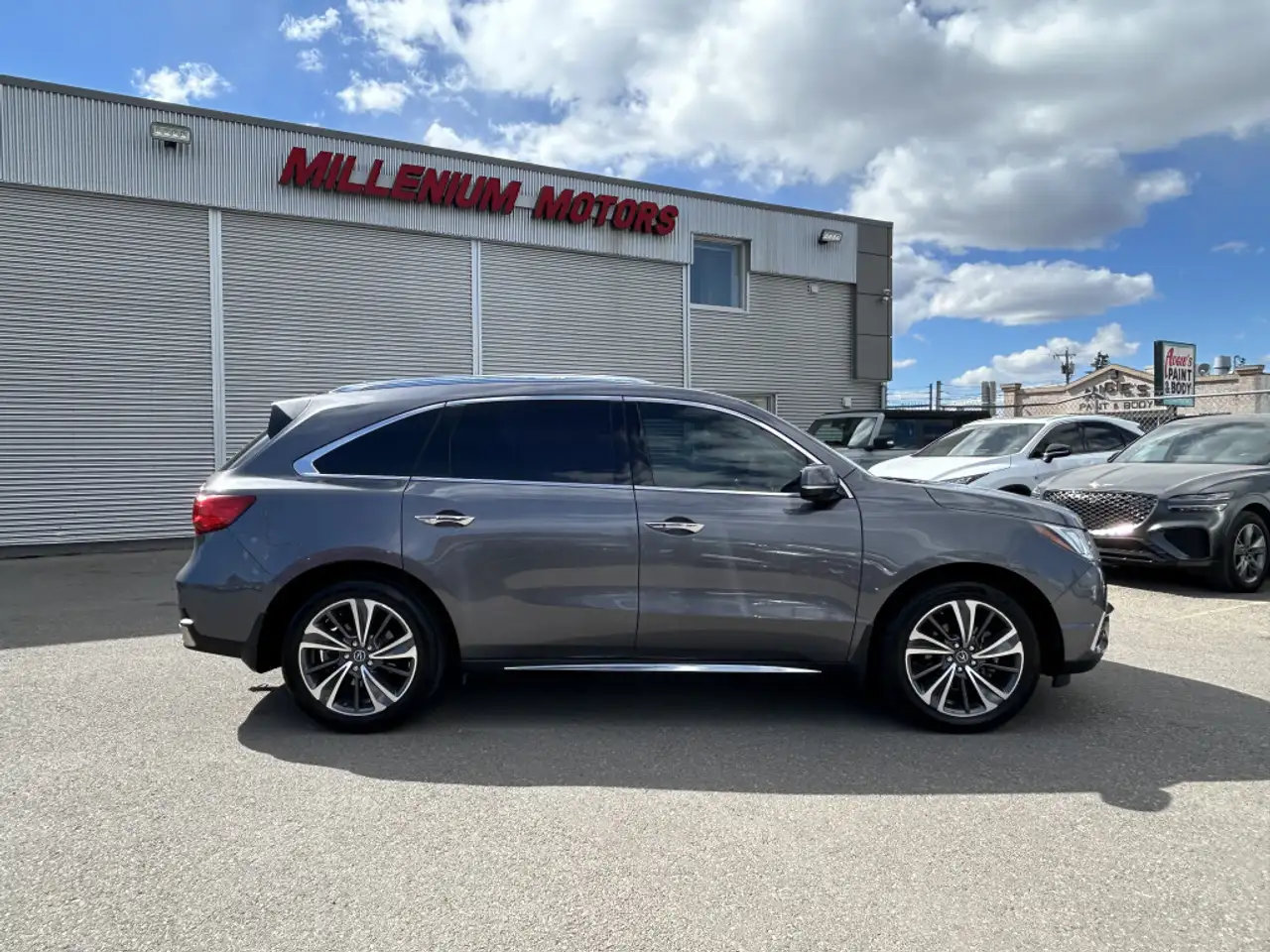 Acura MDX снимка Acura MDX
