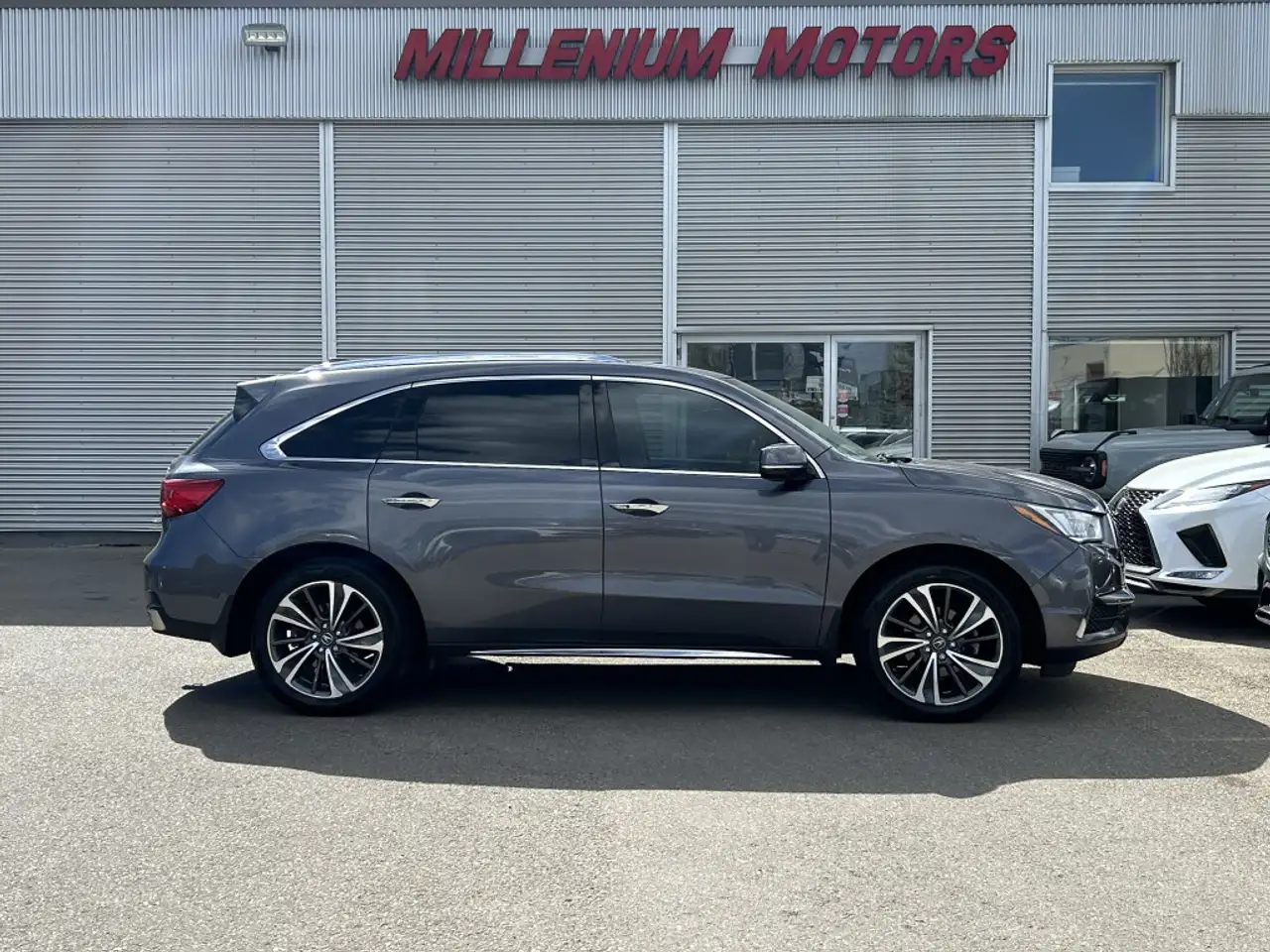 Acura MDX снимка Acura MDX