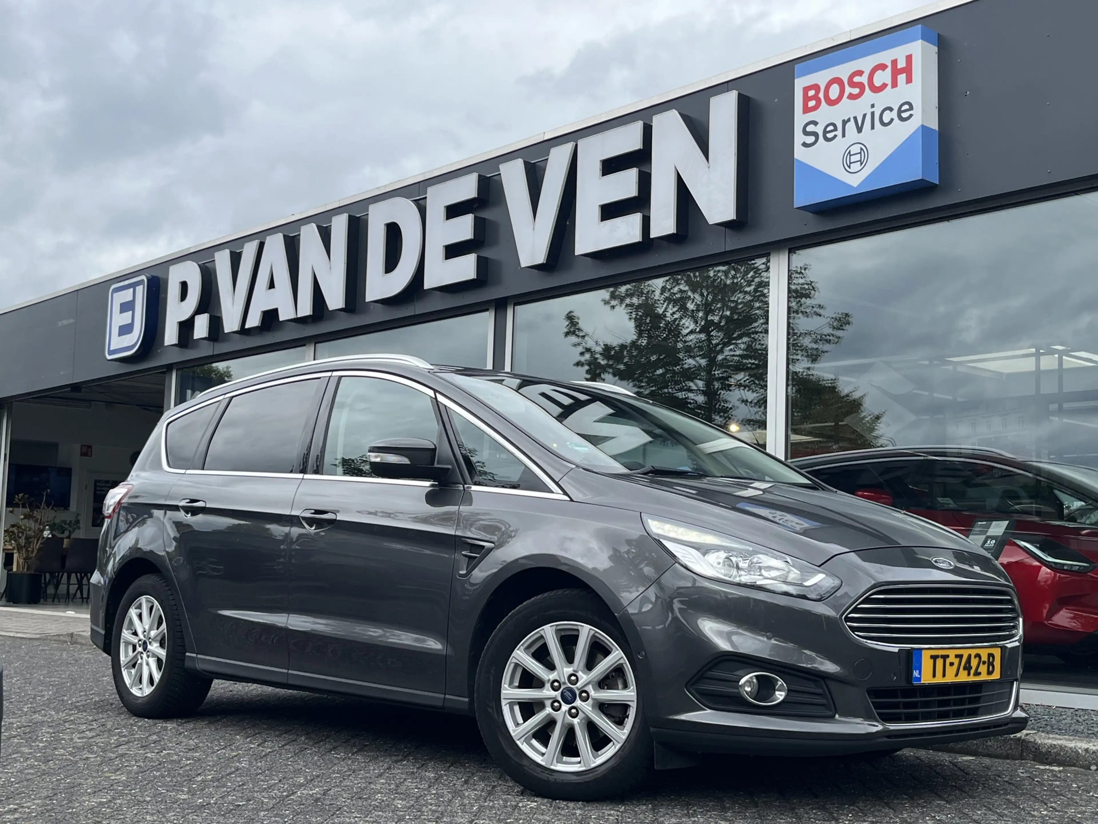 Ford S-Max 1.5 EcoBoost Titanium 7p. 160pk 6-bak | Sony
