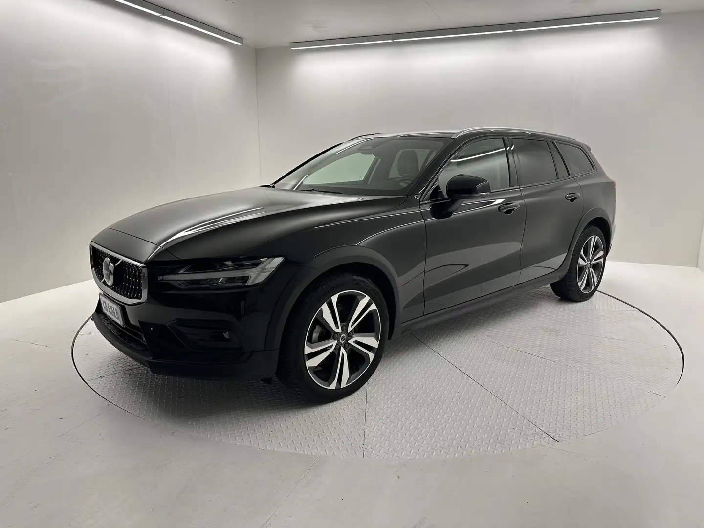 Volvo V60 Cross Country V60 Cross Country B4 (d) AWD automatico Plus Zwart - 1