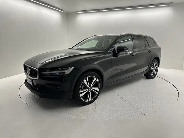 Volvo V60 Cross Country V60 Cross Country B4 (d) AWD automatico Plus