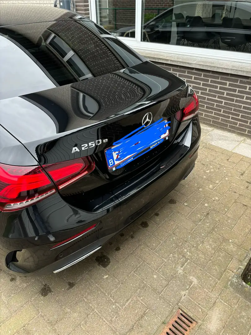 Mercedes-Benz A 250 A 250 e 8G-DCT Advanced AMG Line Zwart - 2