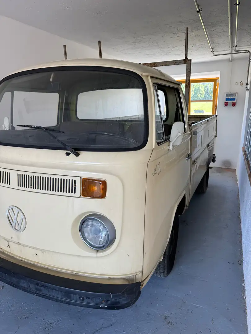 Volkswagen T2 Beige - 2