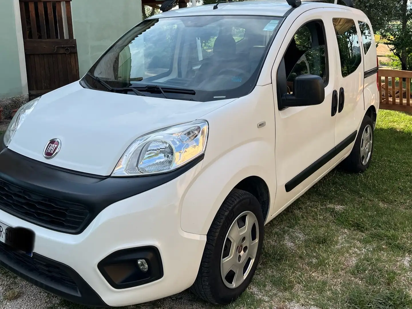 Fiat Qubo Qubo 2019 1.4 8v Easy 77cv my19 Bianco - 1