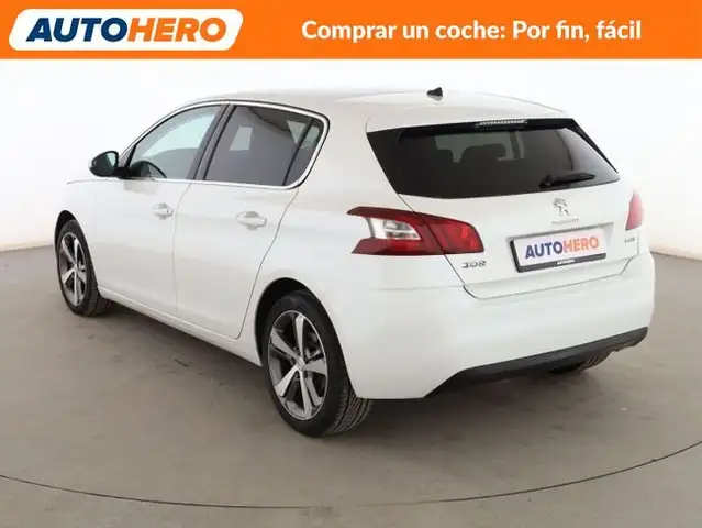 Peugeot 308 view 4