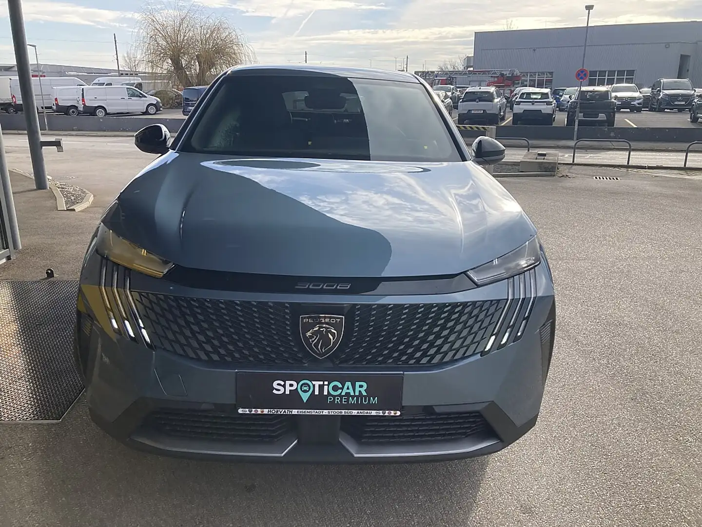 Peugeot 3008 Elektro 210 73kWh Allure Blau - 2