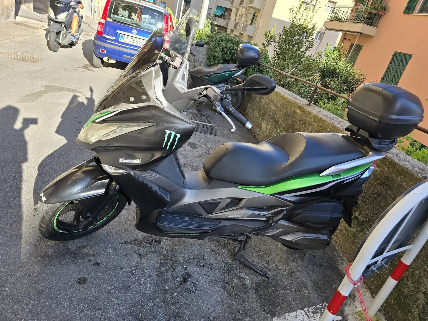 Kawasaki J300 Vert - 1