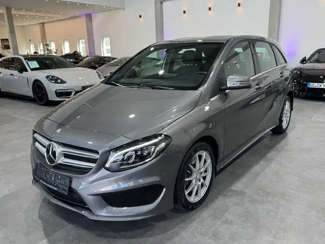 Mercedes-Benz B 250 4Matic AMG*LED*Memory*Comand*Kamera*DAB*
