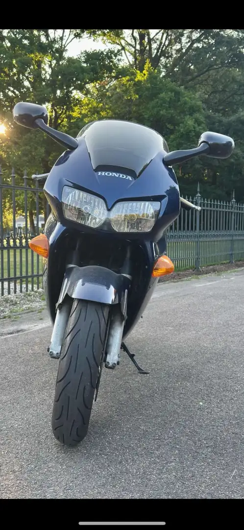 Honda VFR 800 - 1