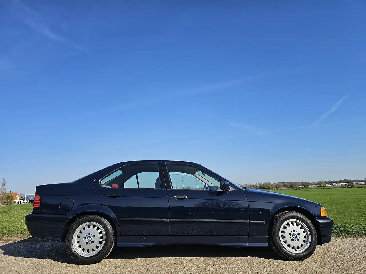 BMW 320 i E36 3-serie 26.000 km 1e lak fabrieksnieuw 1993, foto 5