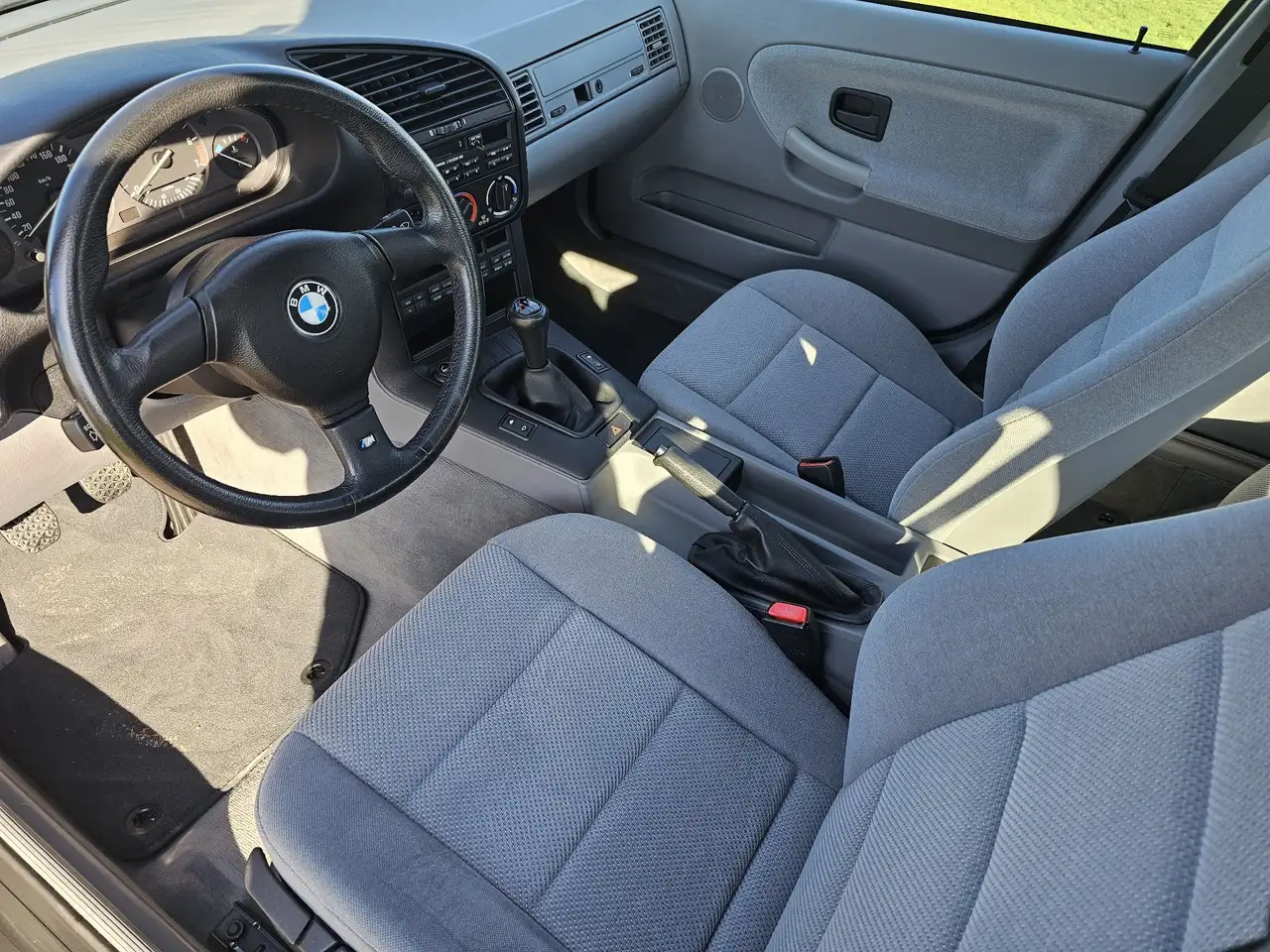 BMW 320 i E36 3-serie 26.000 km 1e lak fabrieksnieuw 1993, foto 11