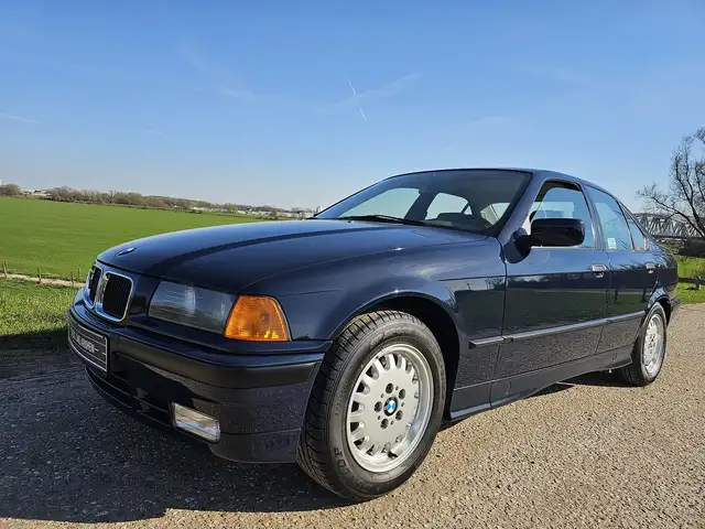 BMW 320 i E36 3-serie 26.000 km 1e lak fabrieksnieuw 1993