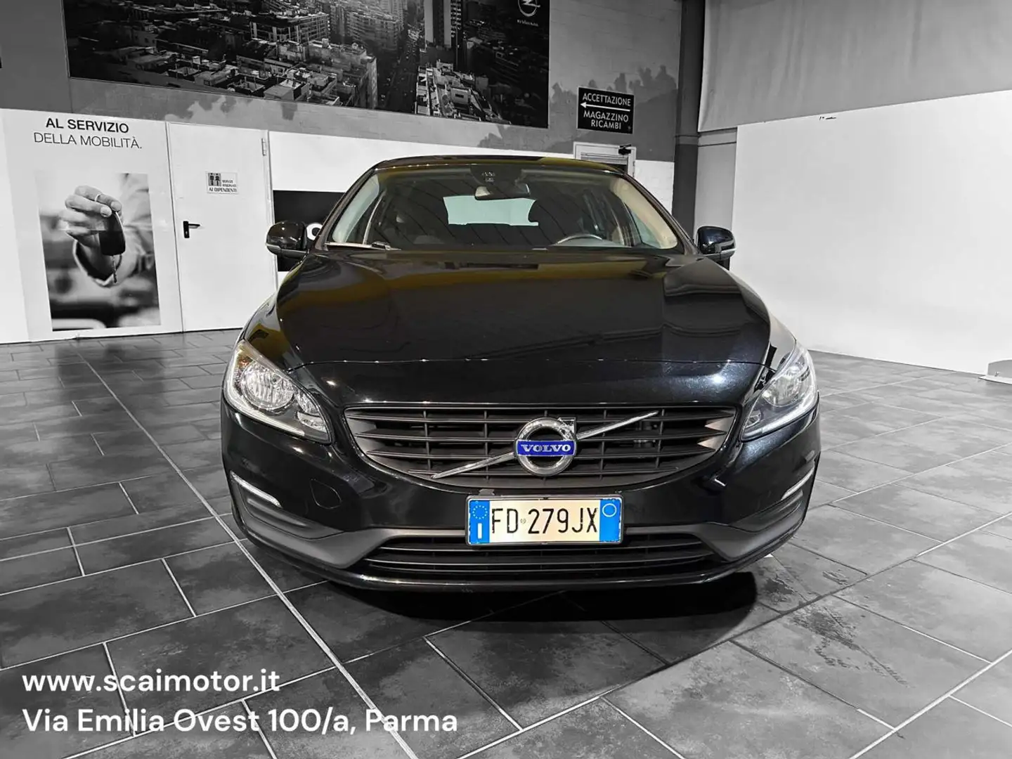 Volvo V60 D2 Geartronic Business Negro - 2