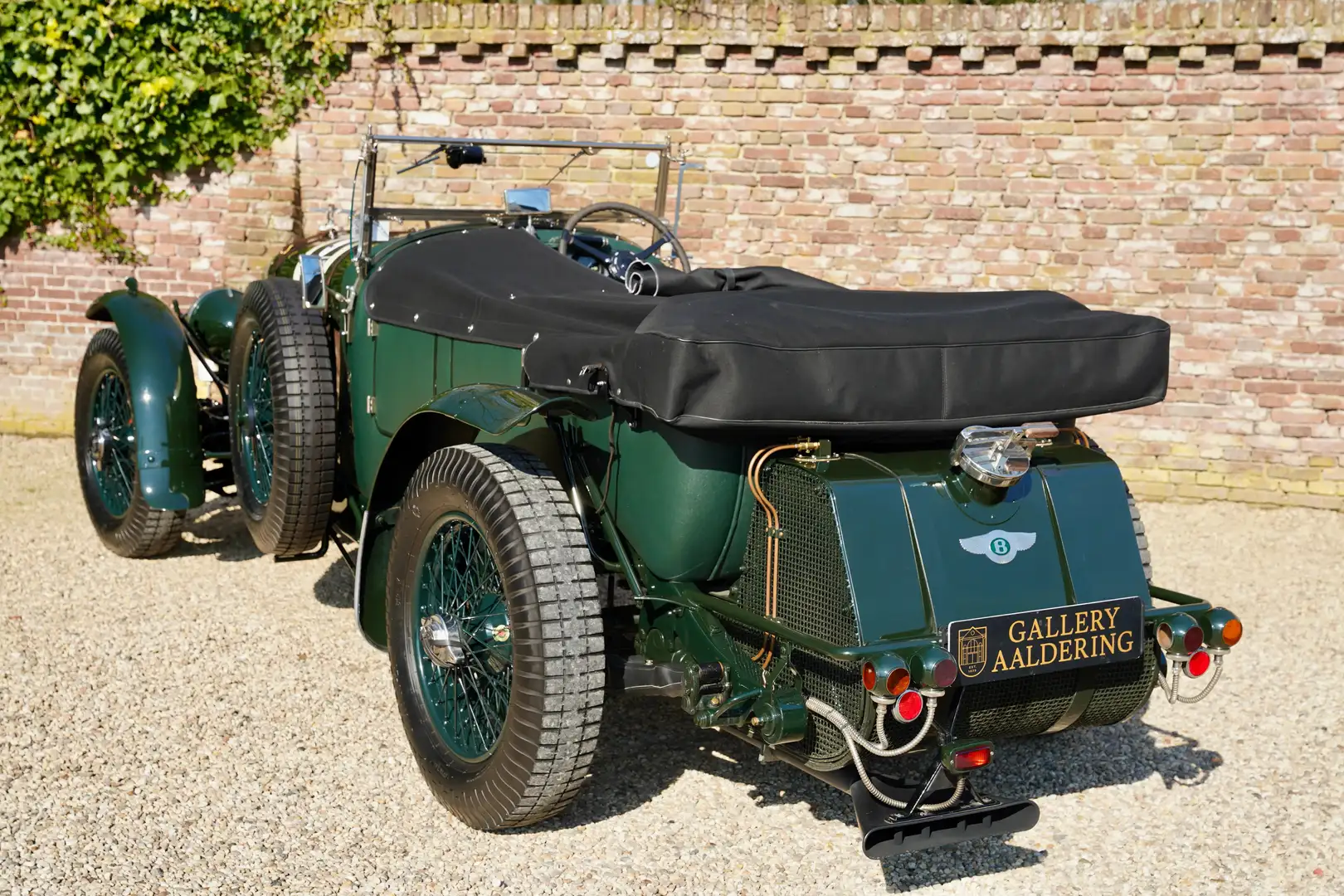 Bentley Eight Speed "By Racing Green" SHORT CHASSIS! Spectacular Verde - 2