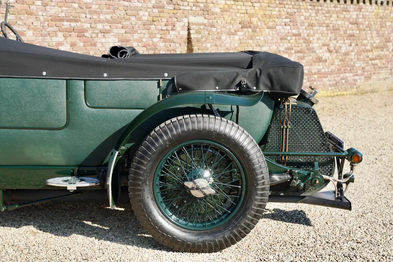 Bentley Eight Speed "By Racing Green" SHORT CHASSIS! Spectacular, foto 12