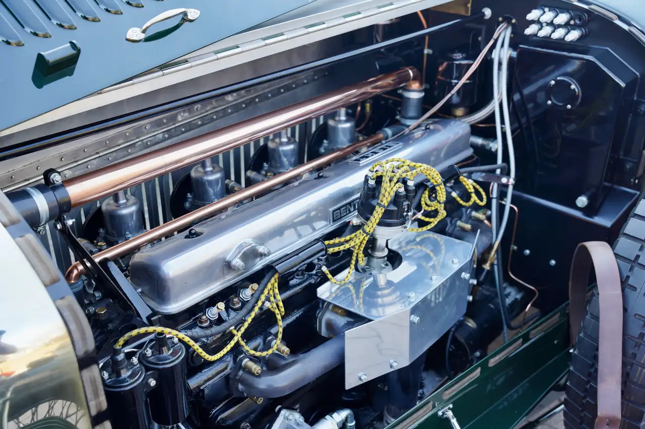 Bentley Eight Speed "By Racing Green" SHORT CHASSIS! Spectacular, foto 4
