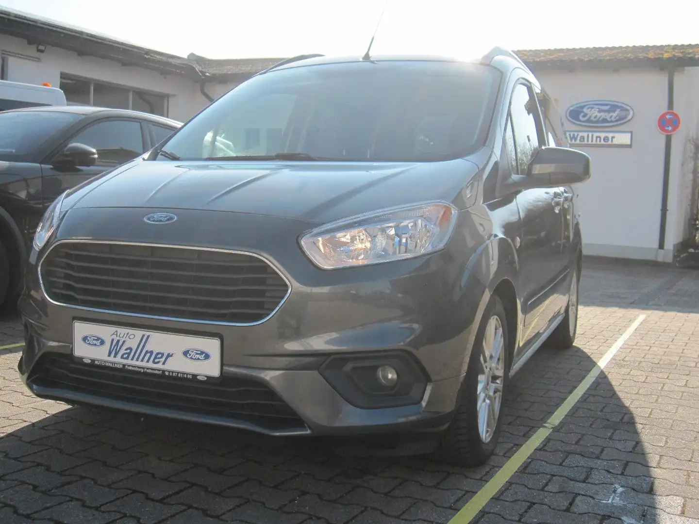Ford Tourneo Courier Titanium KAMERA*NAVI*WINTERPAKET Grau - 1