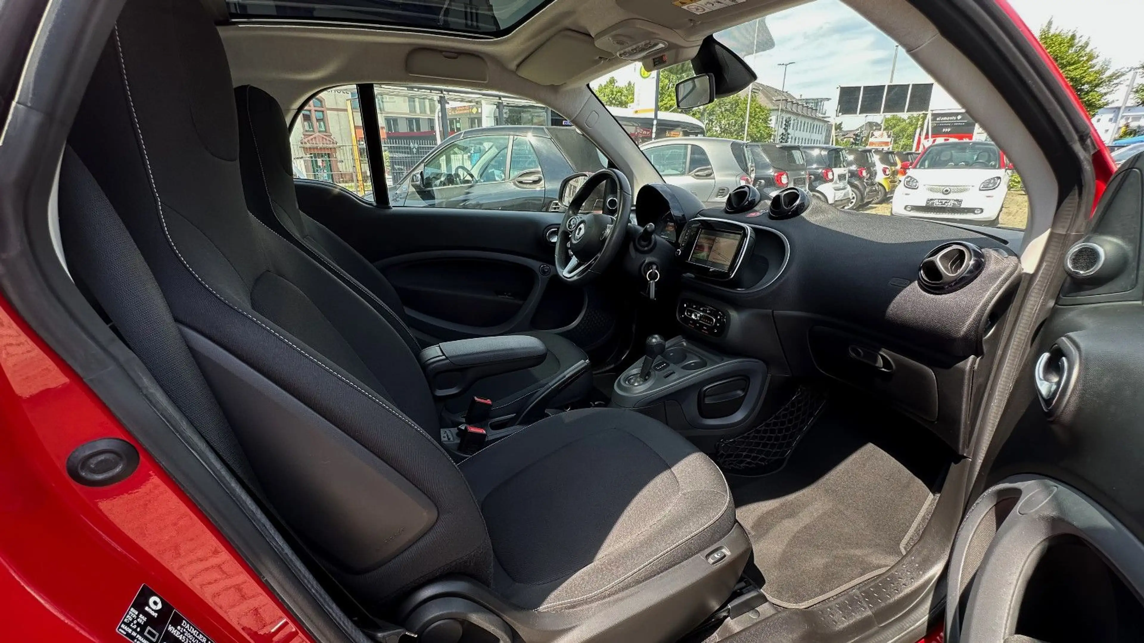 smart forTwo Coupé TURBO DCT WHITE & RED EDITION! NUR 16 TKM! — photo 8