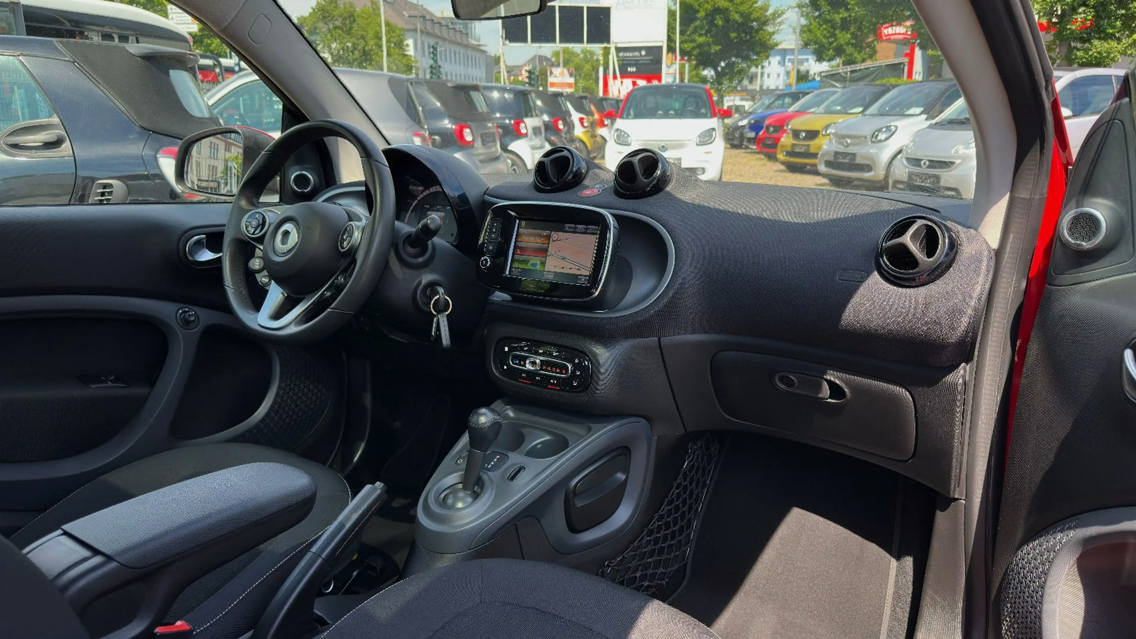 smart forTwo Coupé TURBO DCT WHITE & RED EDITION! NUR 16 TKM! — photo 3
