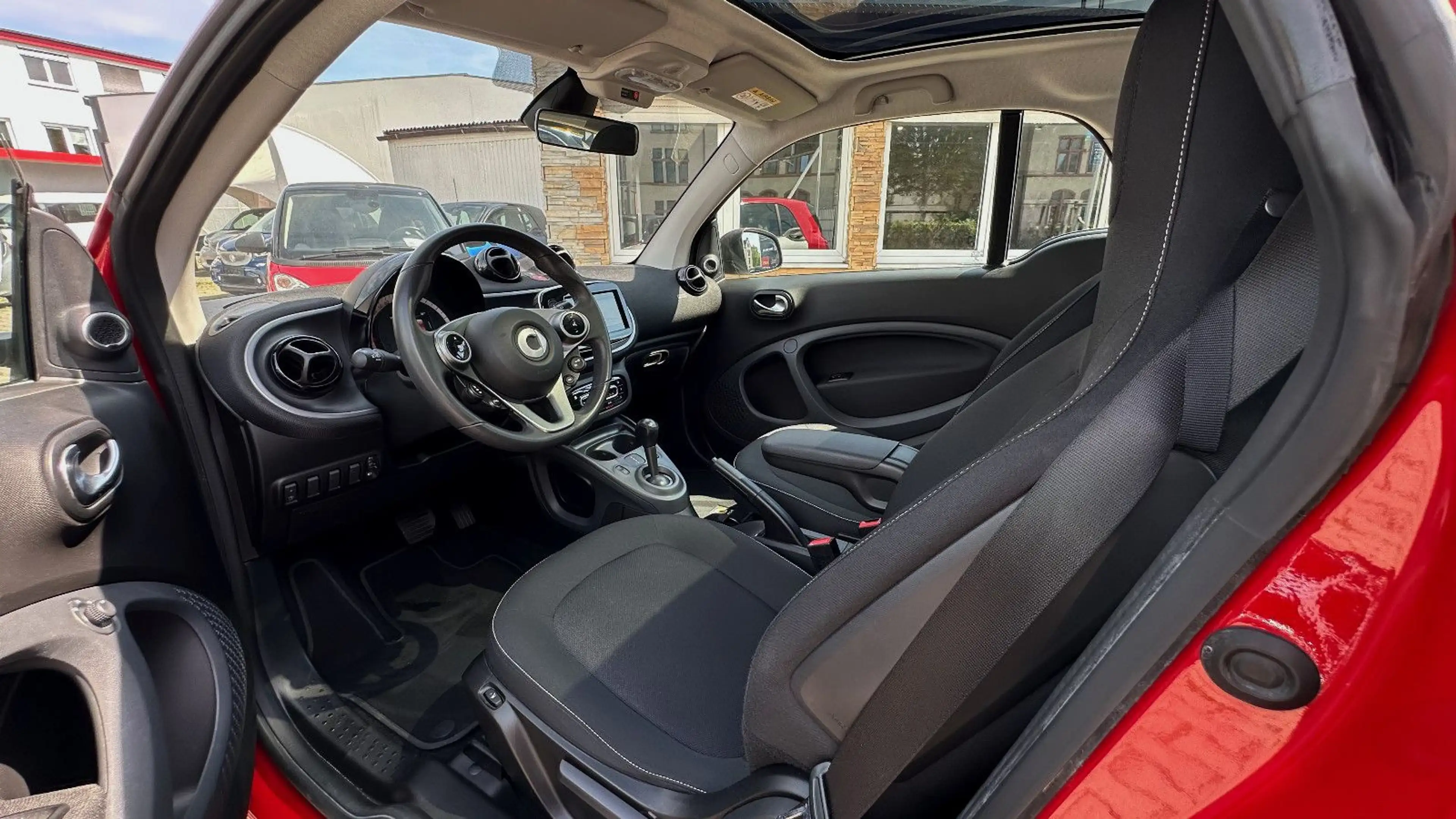 smart forTwo Coupé TURBO DCT WHITE & RED EDITION! NUR 16 TKM! — photo 7