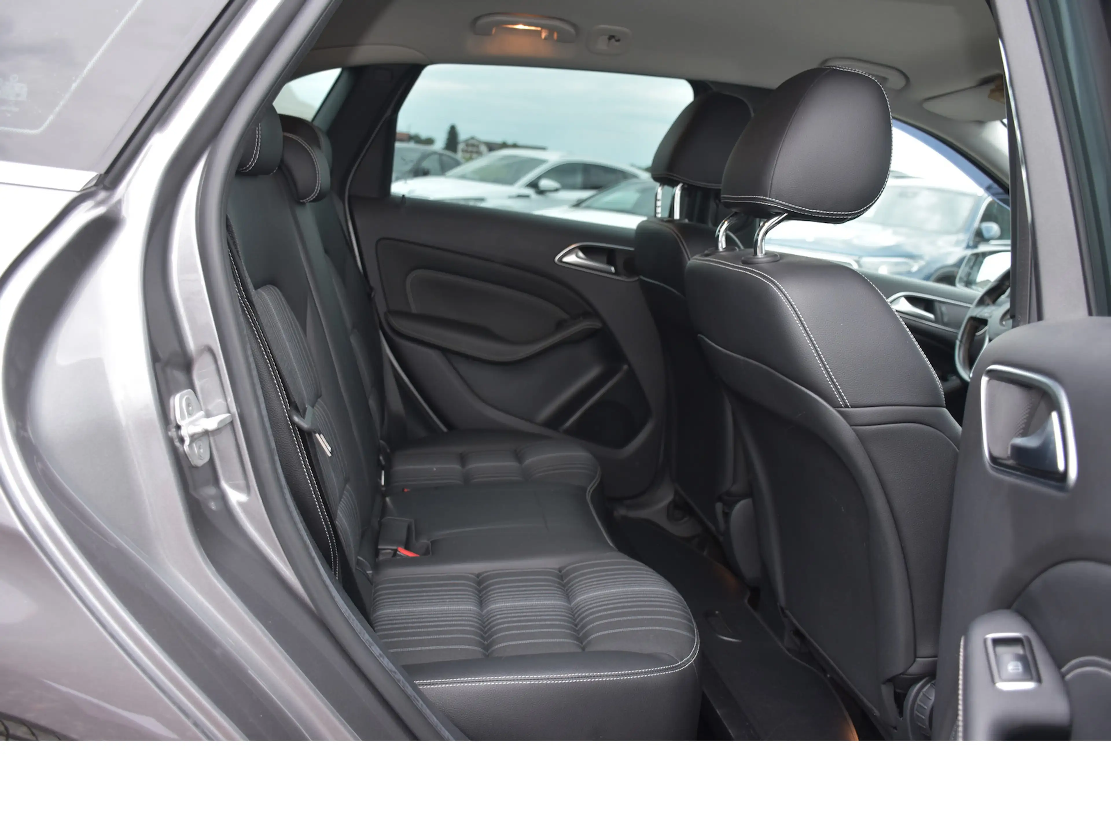 Mercedes-Benz B 220 CDI d/Automatik/RFK/XENON/Sport Paket — photo 9