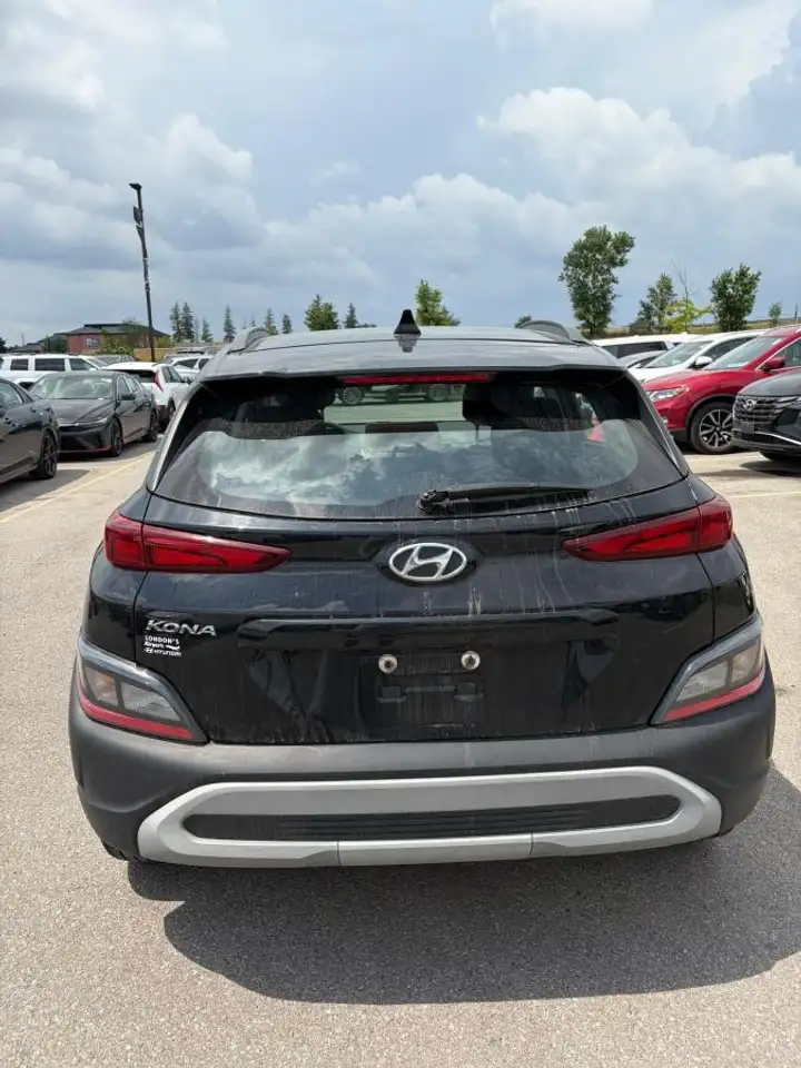 Hyundai KONA photo Hyundai KONA