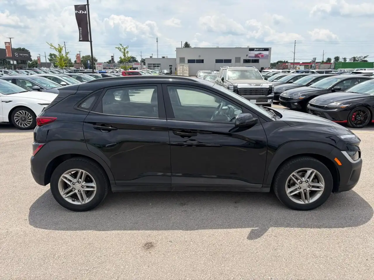 Hyundai KONA photo Hyundai KONA