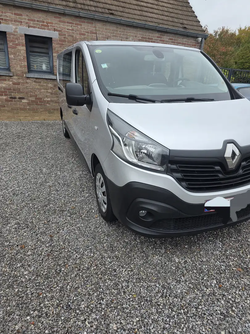 Renault Trafic Passenger 1.6 dCi Energy Twin Turbo Confort - 2