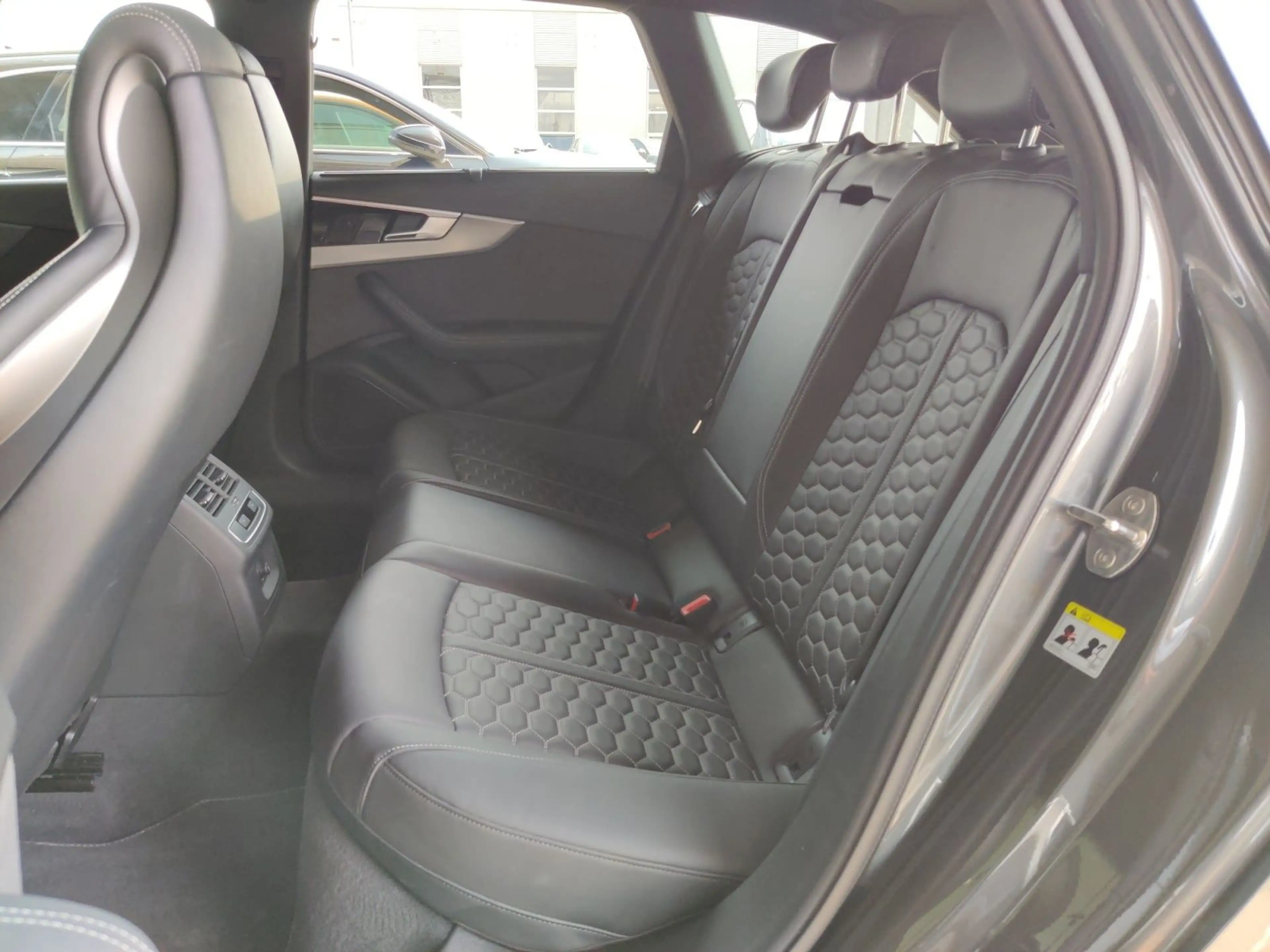 Audi RS4 2.9 TFSI q. Tiptr competition, Matrix — photo 13
