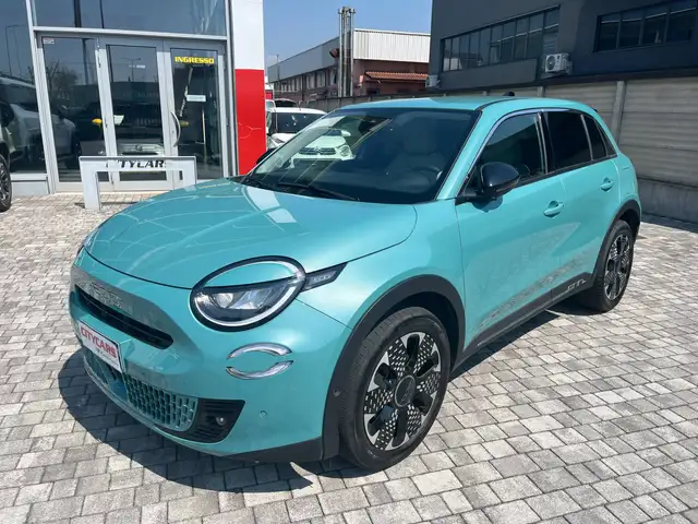 Fiat 600 1.2 hybrid La Prima 110cv auto Ok Neop. Iva deduc.