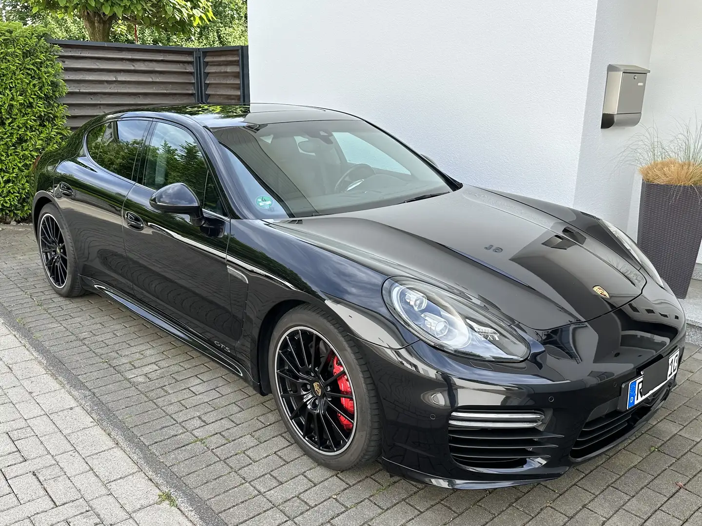 Porsche Panamera GTS - 1