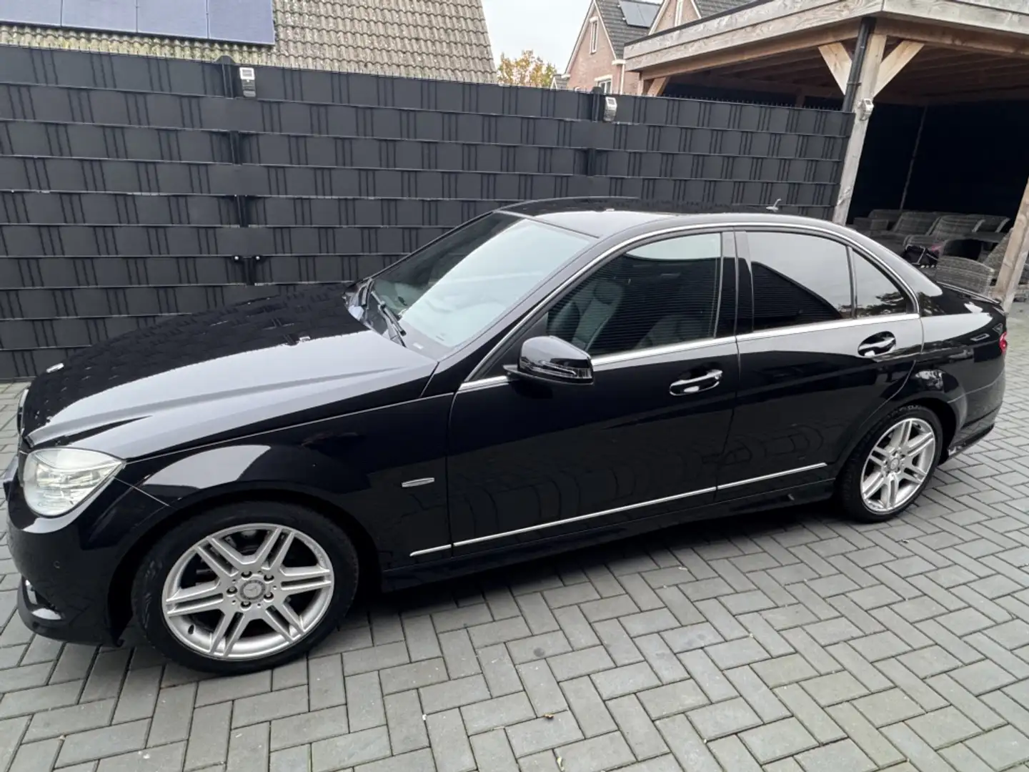 Mercedes-Benz C 300 Avantgarde AMG| ZWART| TREKHAAK| 183DKM| AUTOMAAT Zwart - 2