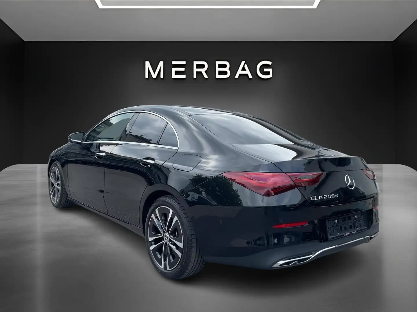 Mercedes-Benz CLA 200 d Coupé Progressive Line Facelift Schwarz - 2