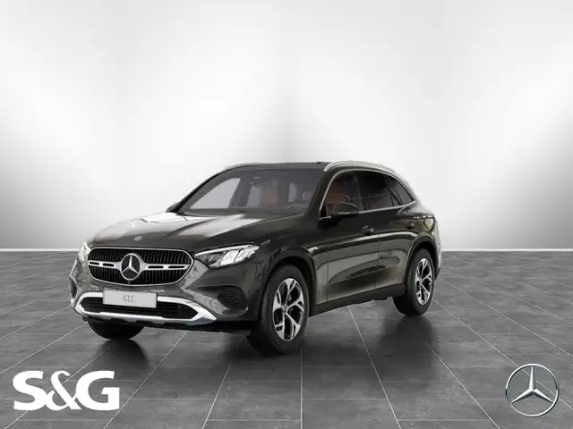 Mercedes-Benz GLC view 13