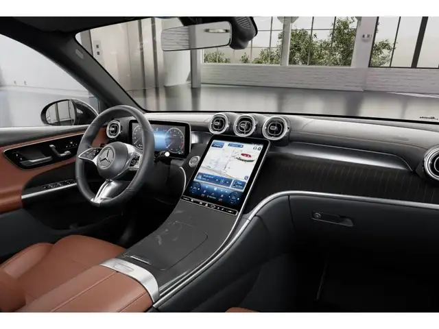 Mercedes-Benz GLC view 12