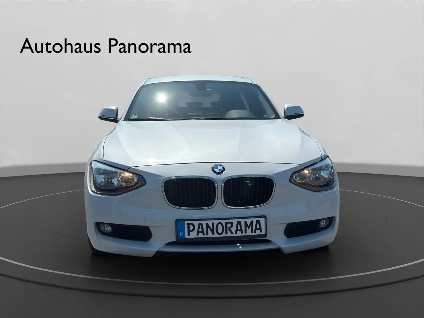 BMW 118 d Automatik/Navi/PDC/SH/Automatik Weiß - 2