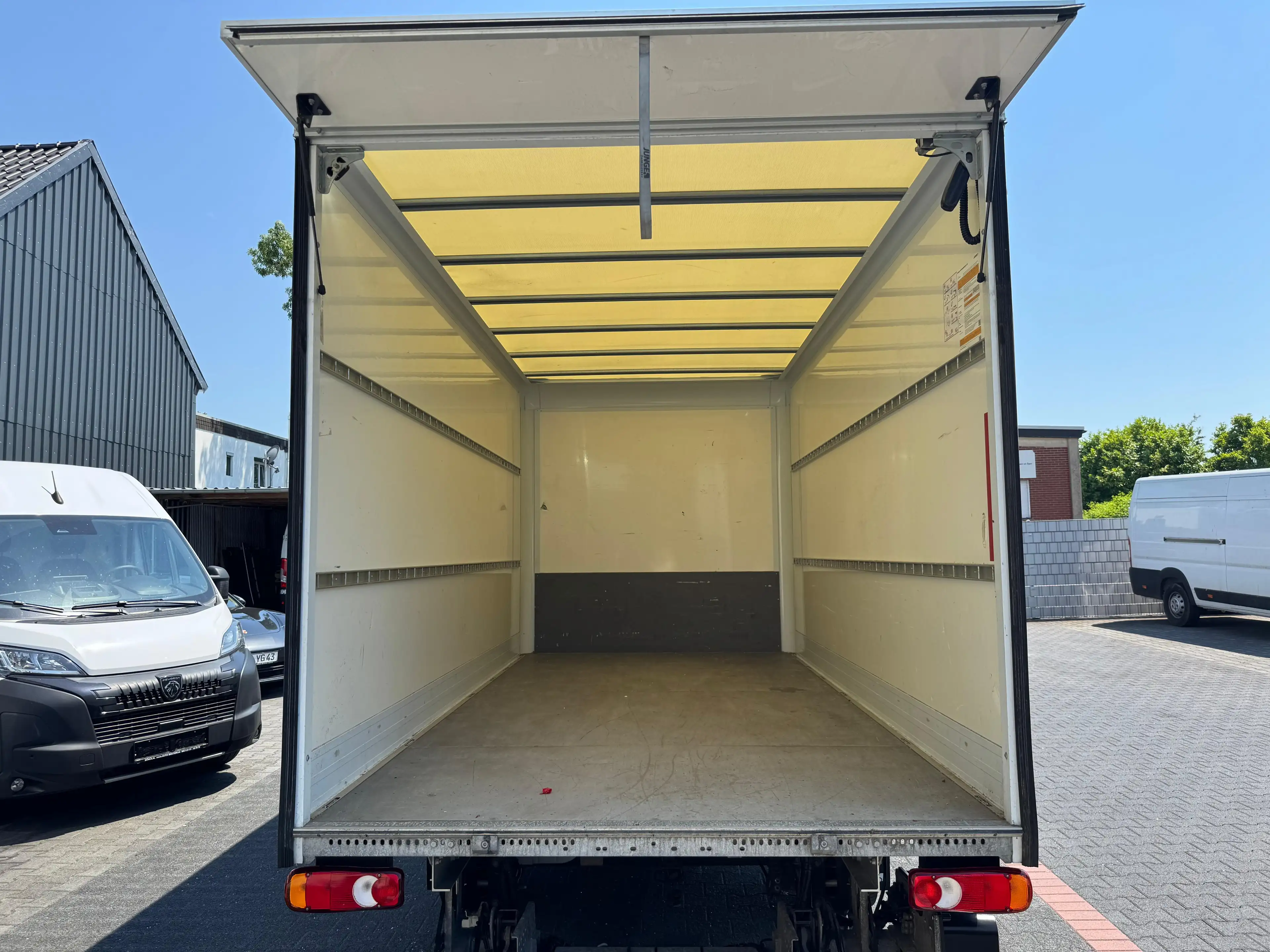Citroen Jumper 35 L4 140 Koffer LBW*750Kg*Klima*Kamera — photo 4