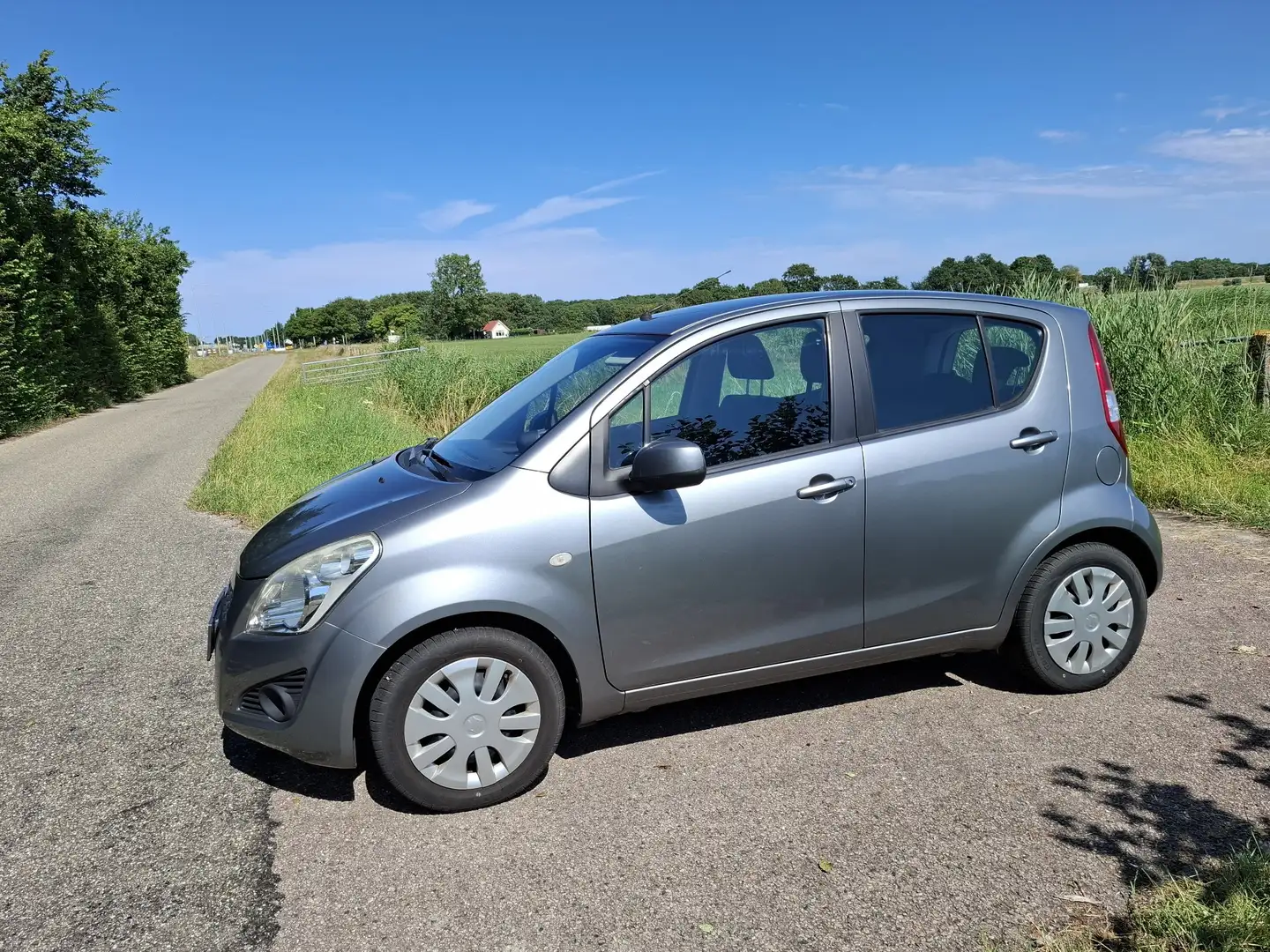 Suzuki Splash 1.0 VVT Comf. EASSS Сірий - 1